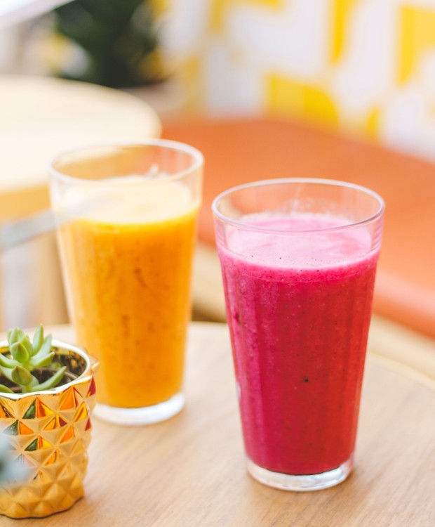 Suco antioxidante leva morango, pitaya e a abacaxi (Foto: Gustavo Steffen/ Divulgação)
