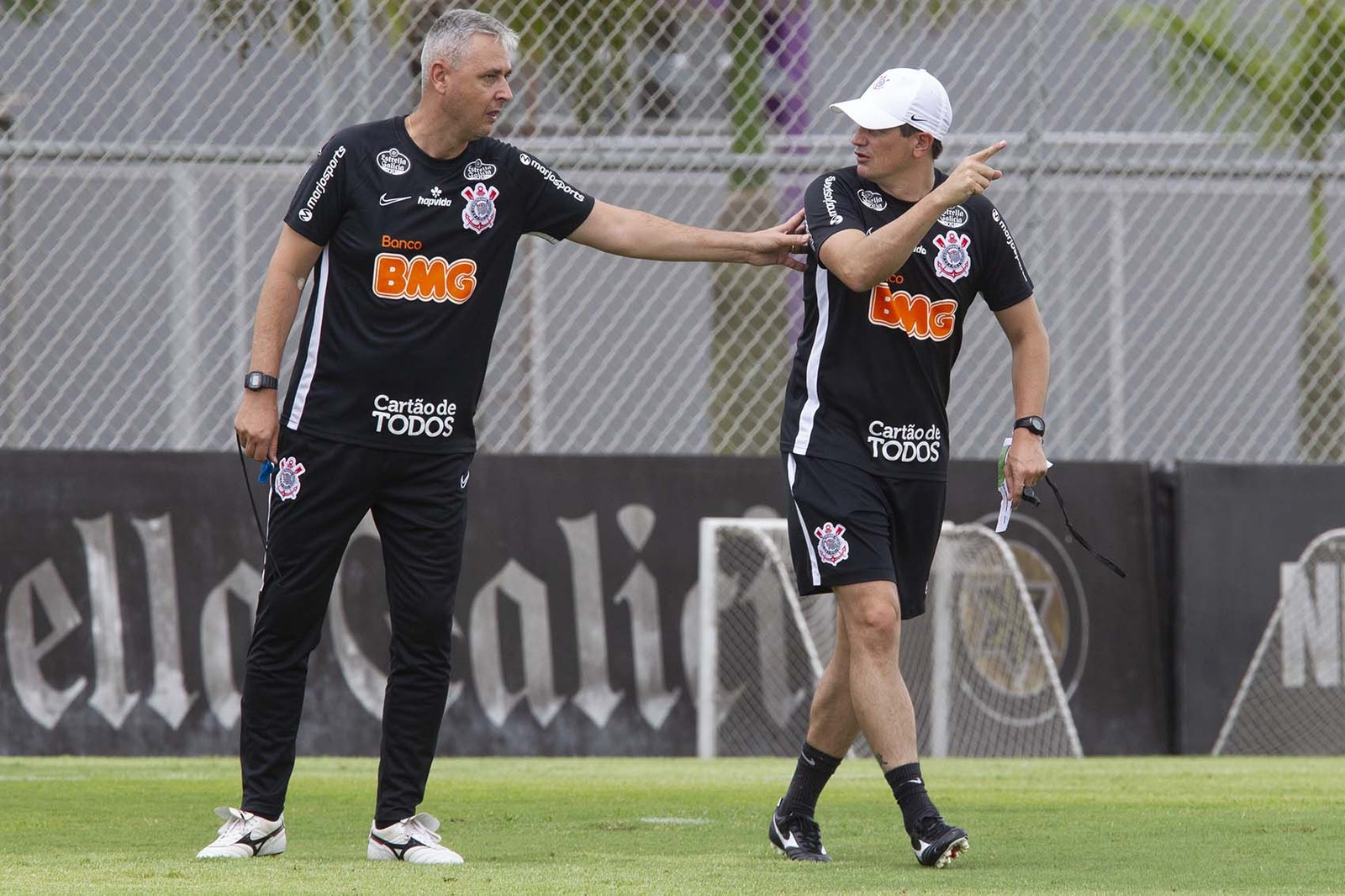 Preparador físico do Corinthians faz análise do esquema de jogo, de Sidcley e Luan na pré-temporada