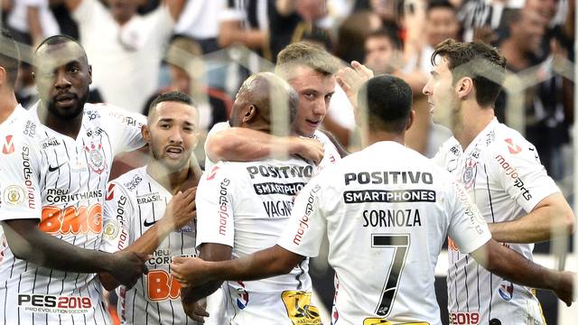 Com recorde de público na Ilha, Sport goleia Londrina e segue na briga pelo  título da Série B - Folha PE
