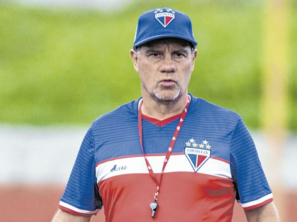 Paulo Bonamigon não é mais técnico do Fortaleza (Foto: JL Rosa/Agência Diário)