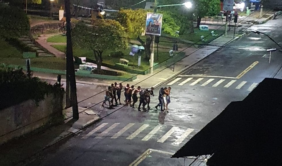 Assaltantes fizeram reféns em Cametá, no Pará.  — Foto: Reprodução/ Redes sociais