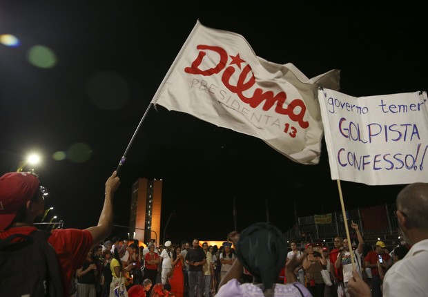 Manifestação em Brasília contra o afastamento de Dilma Rousseff (Foto: Antônio Cruz/ Agência Brasil)