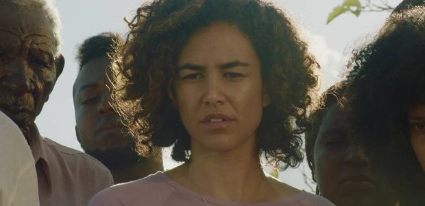 Bárbara Colen se destacou ao atuar no filme Bacurau (2019) (Foto: Divulgação)
