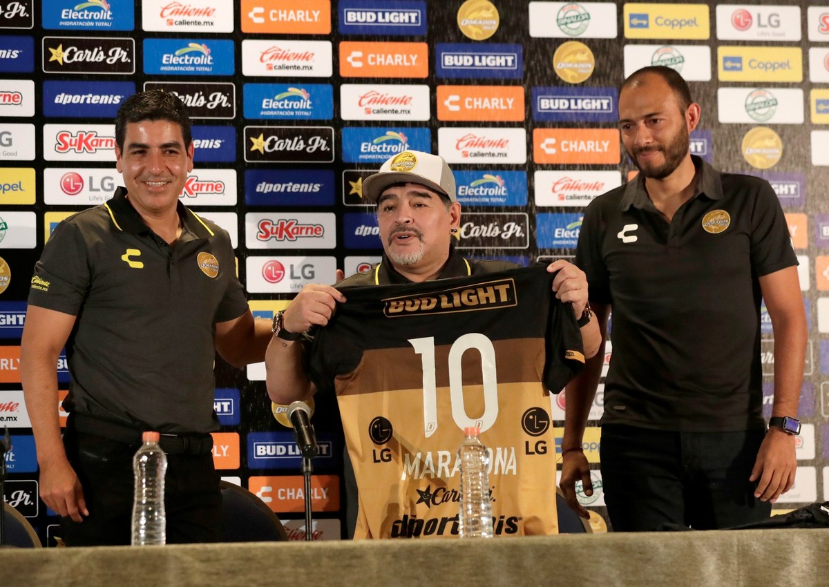 Maradona E Apresentado Como Tecnico De Clube Mexicano Nao Vim A Passeio Futebol Internacional Ge