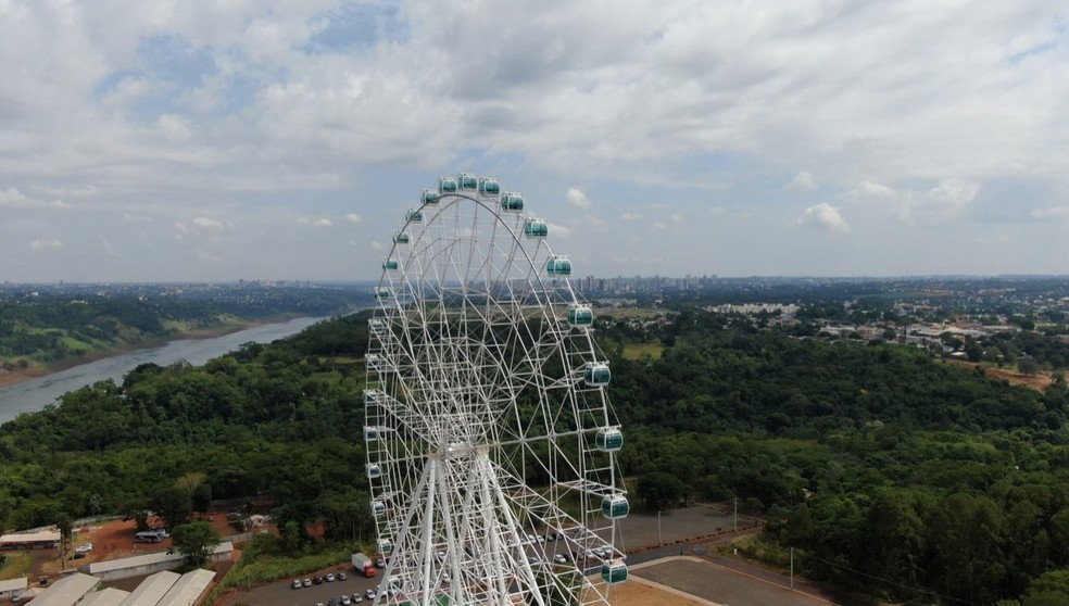 Roda gigante tem 88 metros de altura  — Foto: Reprodução 