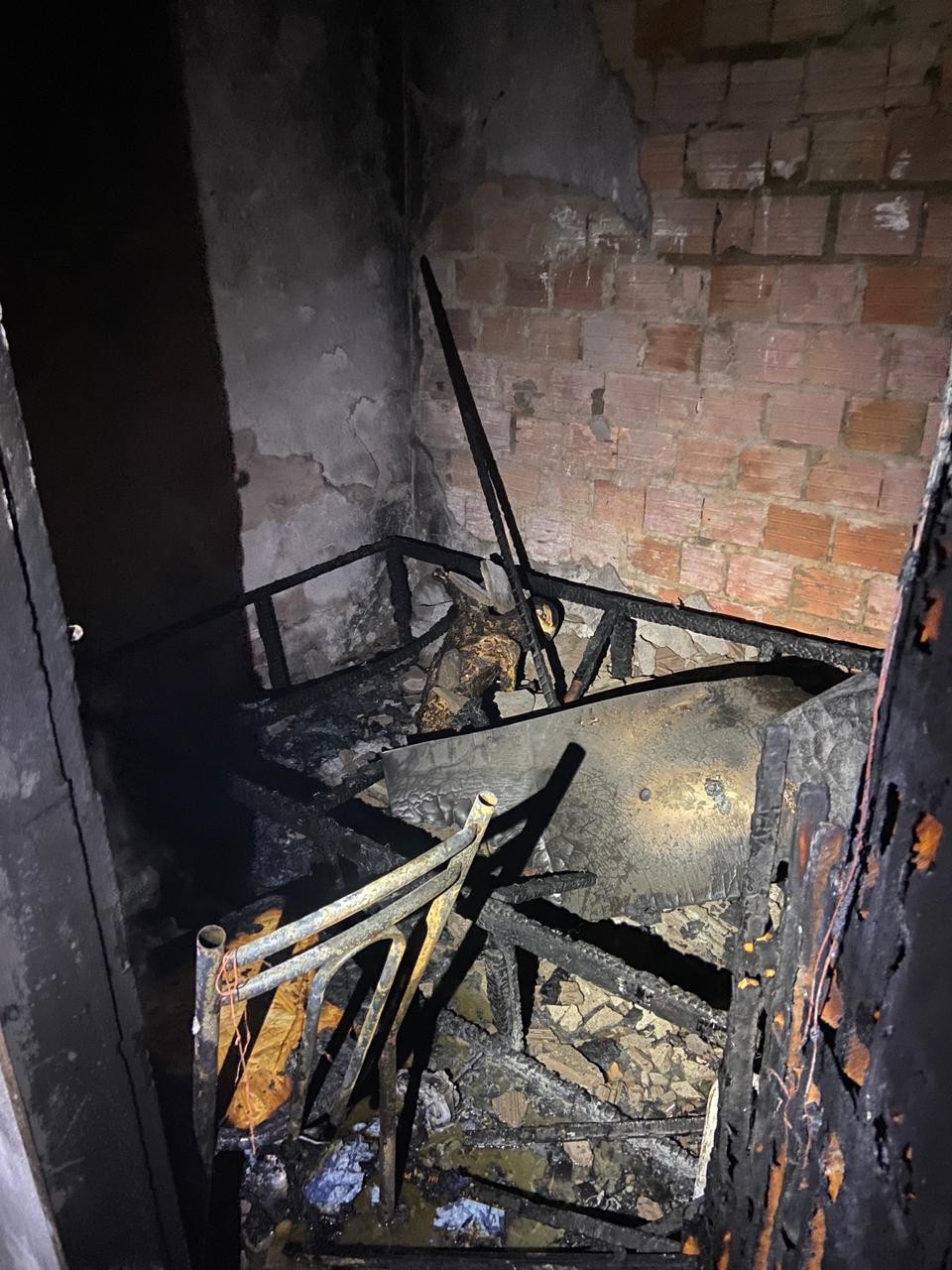Criança de 4 anos morre em incêndio dentro de casa no Maranhão
