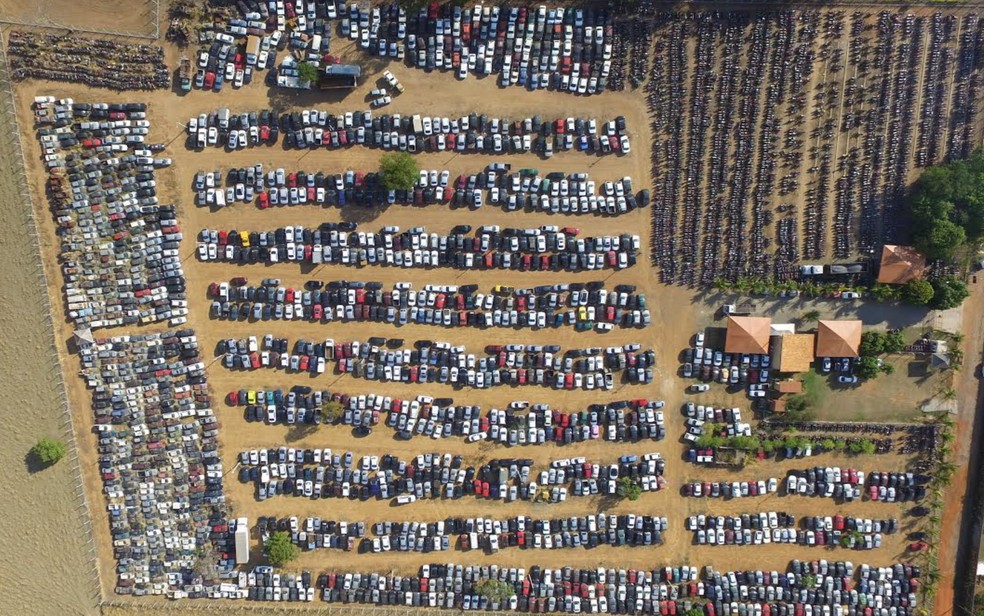 Detran Goiás leiloa 3 mil automóveis em Goiânia, Goiás — Foto: MC leilões