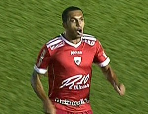 Juazeiro comemora gol do Mogi contra Sampaio (Foto: Reprodução/Premier)