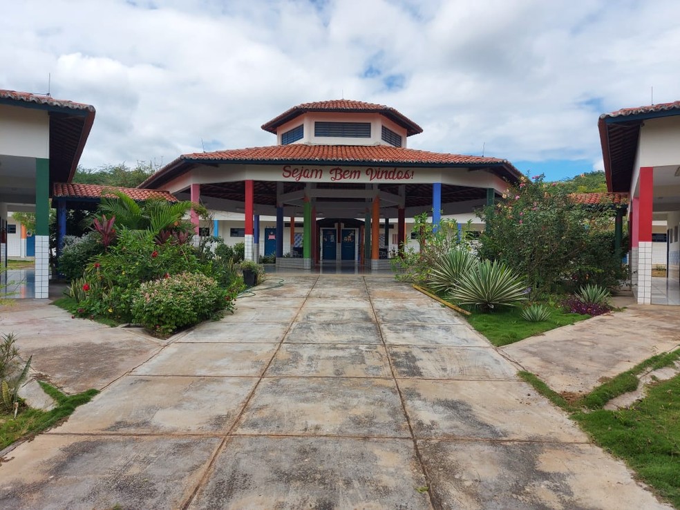 Escola Municipal Isaac de Alcântara Costa em Farias Brito, no Ceará. — Foto: Redes sociais/Reprodução