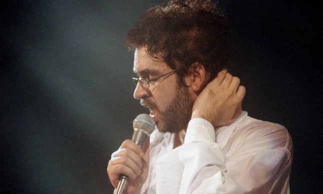 Renato Russo durante show do Legião Urbana em 1994, no Metropolitan, no Rio