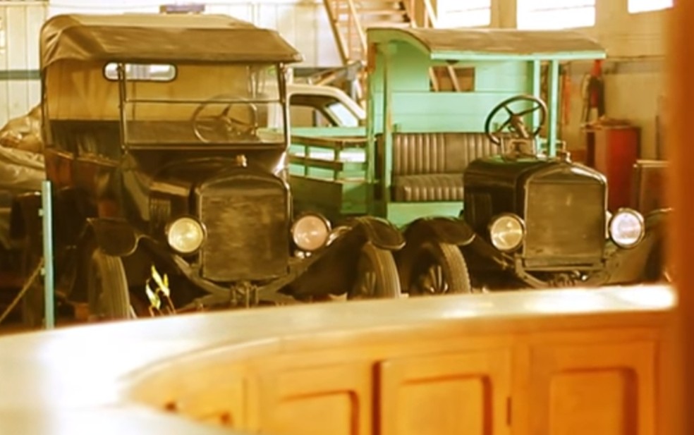 Modelos Ford-T pick-up e Phaeton eram os carros mais antigos e originais que existiam em Campina Grande — Foto: Flávio Evangelista/Arquivo Pessoal