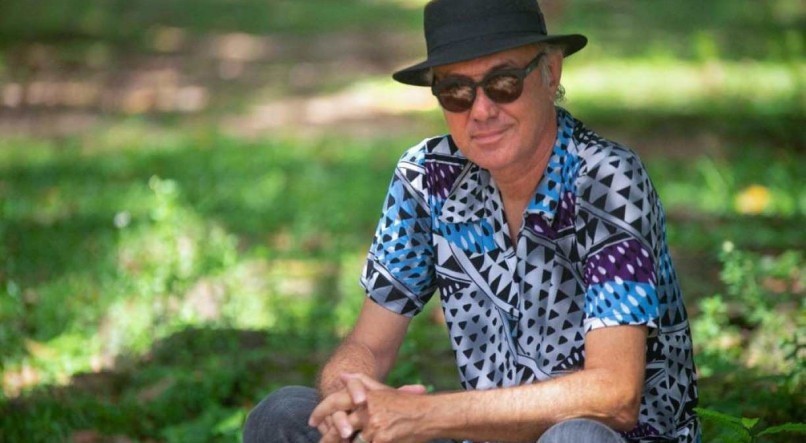 Geraldo Maia sobe ao palco do Teatro do Parque para show em homenagem ao compositor Capiba