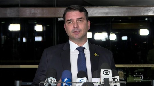 PGR analisa inquérito sobre senador Flávio Bolsonaro, do PSL