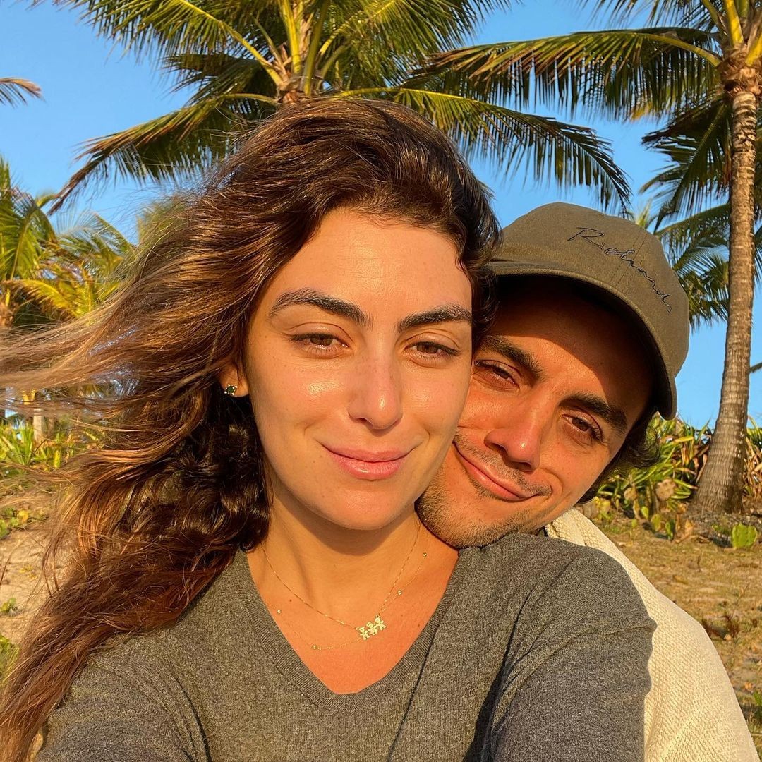 Mariana Uhlmann e Felipe Simas (Foto: Reprodução / Instagram)