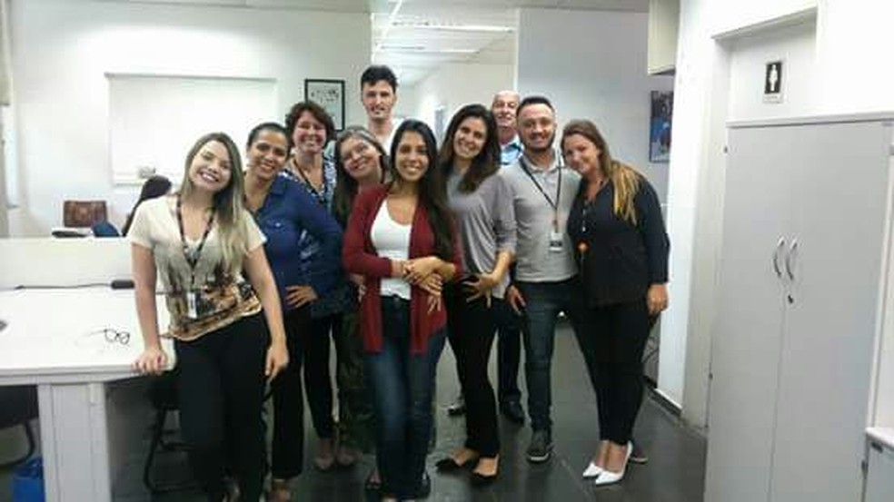 Heitor com equipe da empresa que trabalhou em Sorocaba (SP) (Foto: Arquivo Pessoal/Divulgação)