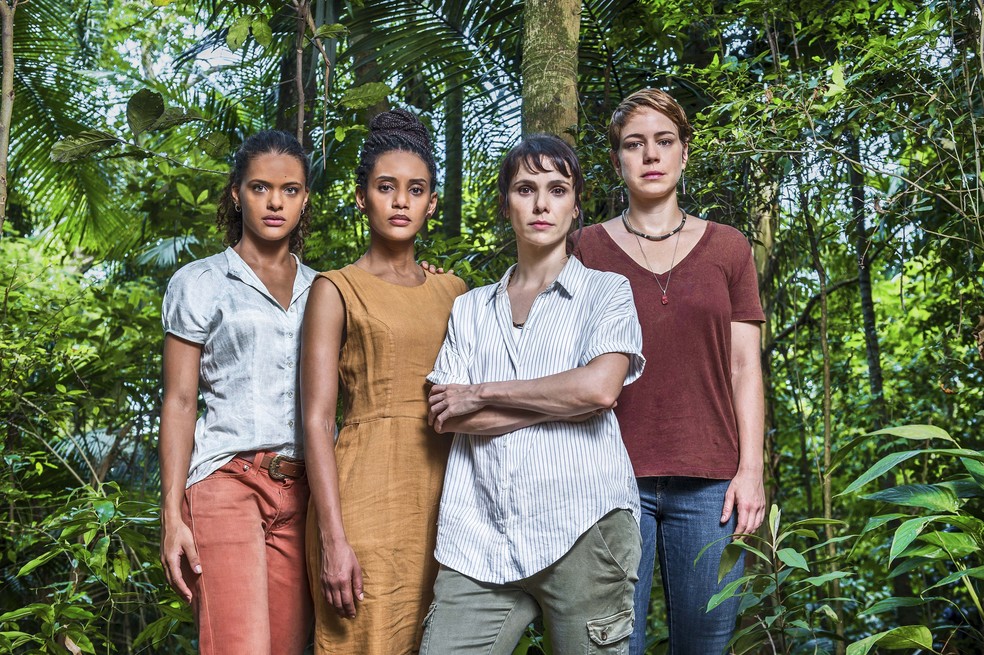 Em 'Aruanas', três amigas, líderes de uma ONG, e a estagiária da organização investigam uma quadrilha de crimes ambientais na Amazônia. No elenco, Thainá Duarte, Taís Araujo, Débora Falabella e Leandra Leal vivem ativistas em 'Aruanas' — Foto: Fábio Rocha/ Globo