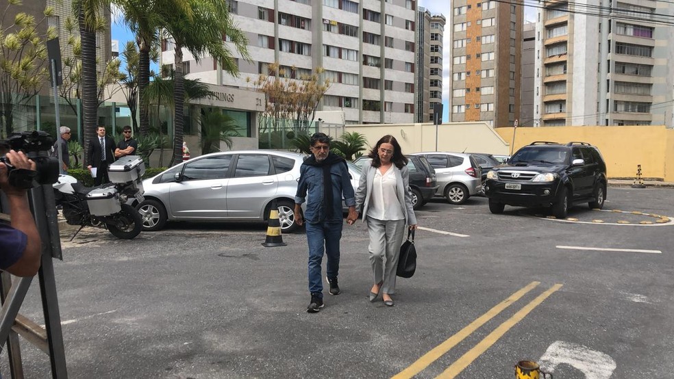 Andréa Neves chega à PF de Belo Horizonte, onde será ouvida — Foto: Fernando Zuba/Globo