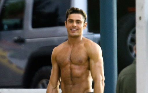 Hot Zac Efron Exibe Corpo Sarado Em Set De Filmagem Quem Popquem 2245