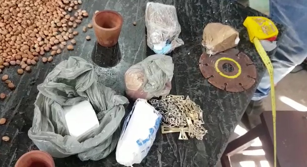 Operação prende dez pessoas suspeitas de tráfico de drogas e assaltos a banco, na Paraíba — Foto: Divulgação/Polícia Civil da Paraíba