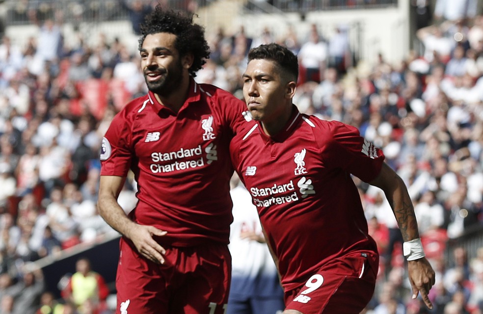 Liverpool de Salah e Firmino comeÃ§ou a temporada com tudo no Campeonato InglÃªs â€” Foto: Adrian Dennis/AFP