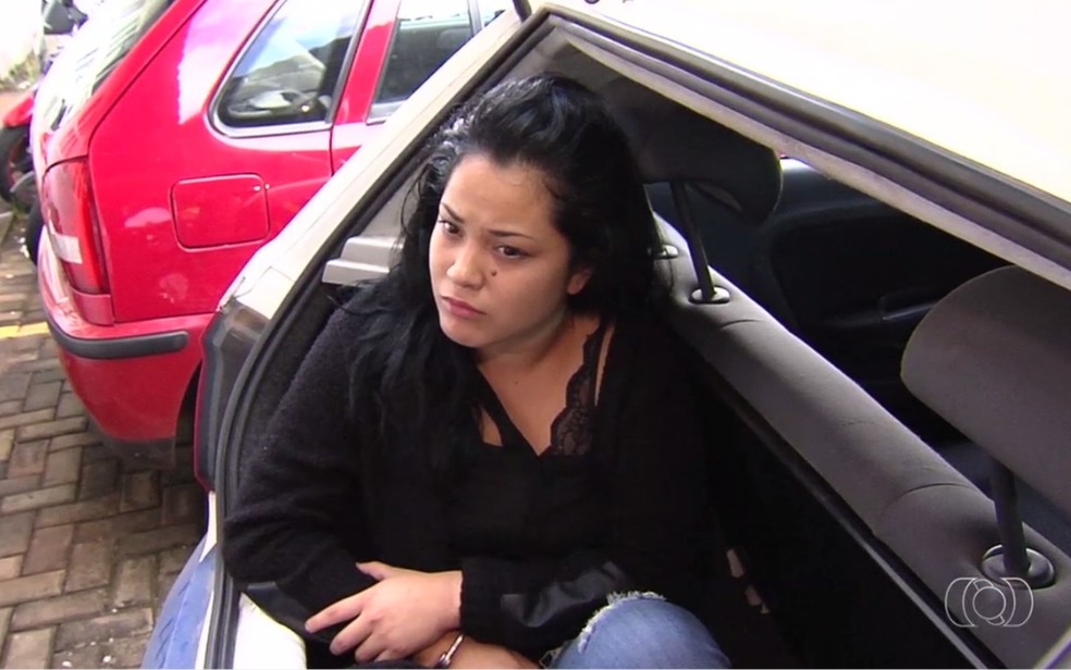 Rayza Geraldin Nunez Montoya é presa suspeita de furto em Goiânia, Goiás (Foto: TV Anhanguera/ Reprodução)
