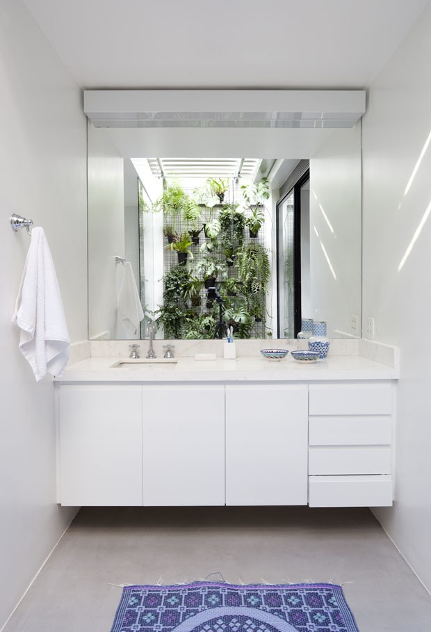 Banheiros pequenos: 10 ideias inteligentes e charmosas (Foto: Divulgação)