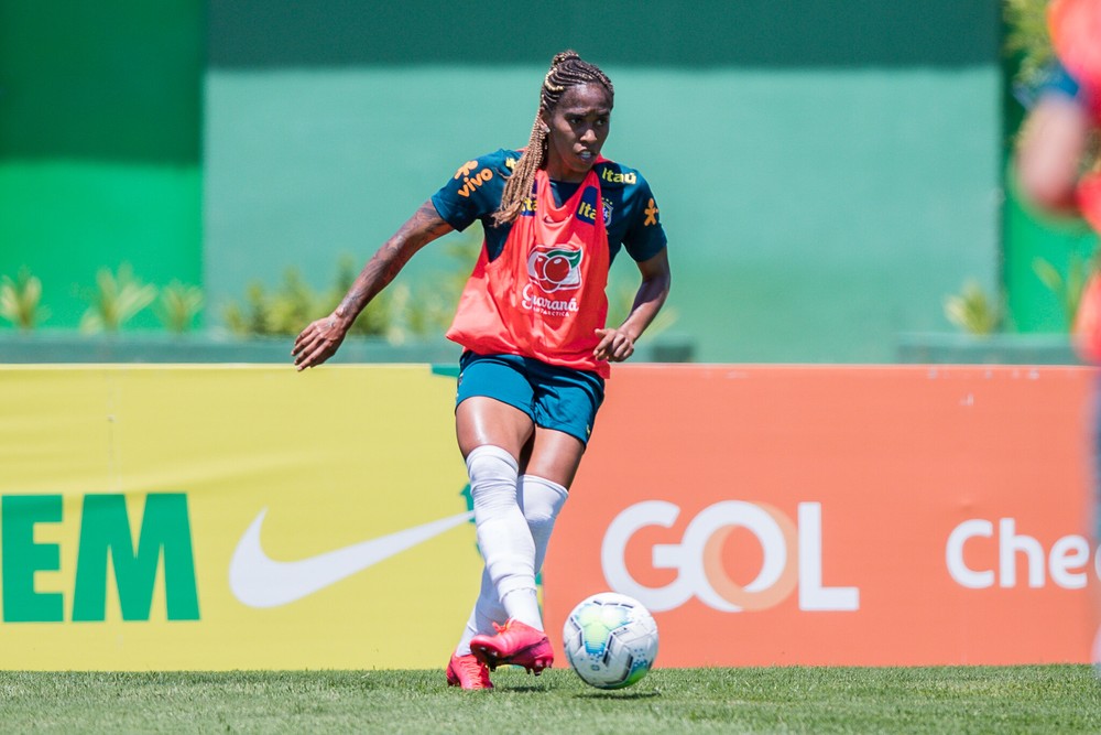 Palmeiras anuncia contratação da atacante Chú para time feminino