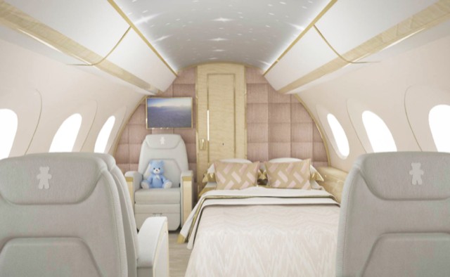 Berçário voador é equipado com sofá que vira cama de casal e poltrona para amamentação (Foto: Divulgação/Jenny Allan Design)