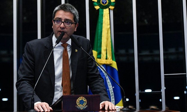 Senador Carlos Portinho defende passaporte vacinal de Covid-19
