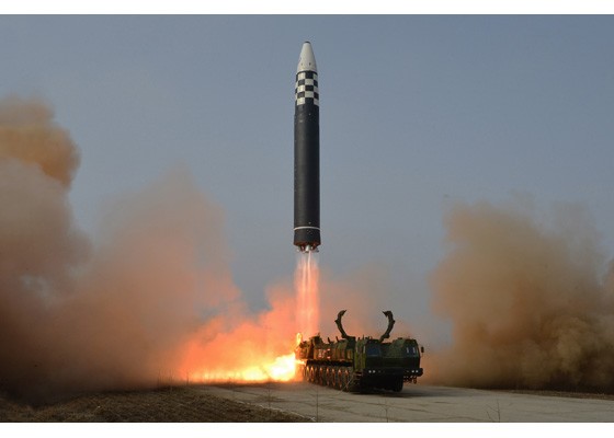 O que se sabe sobre o 'míssil monstro' da Coreia do Norte