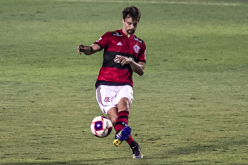 Rodrigo Caio durante o jogo do Flamengo contra o Madureira — Foto: Marcelo Cortes/Flamengo