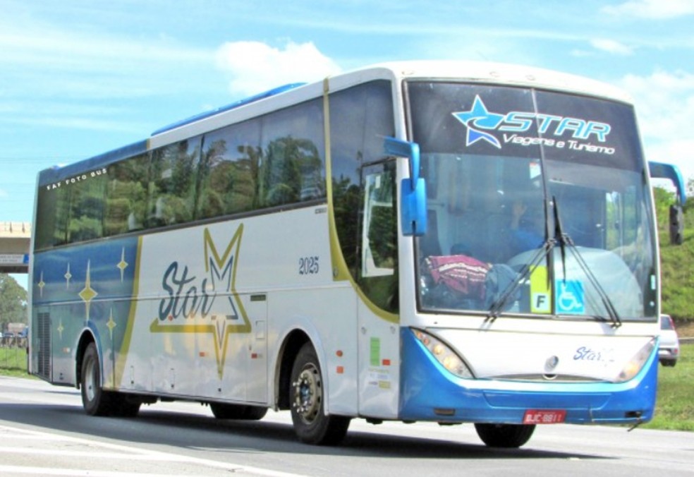 Ônibus envolvido em acidente em Taguaí rodava ilegalmente, segundo a Artesp — Foto: Flavio Alberto Fernandes/onibusbrasil.com