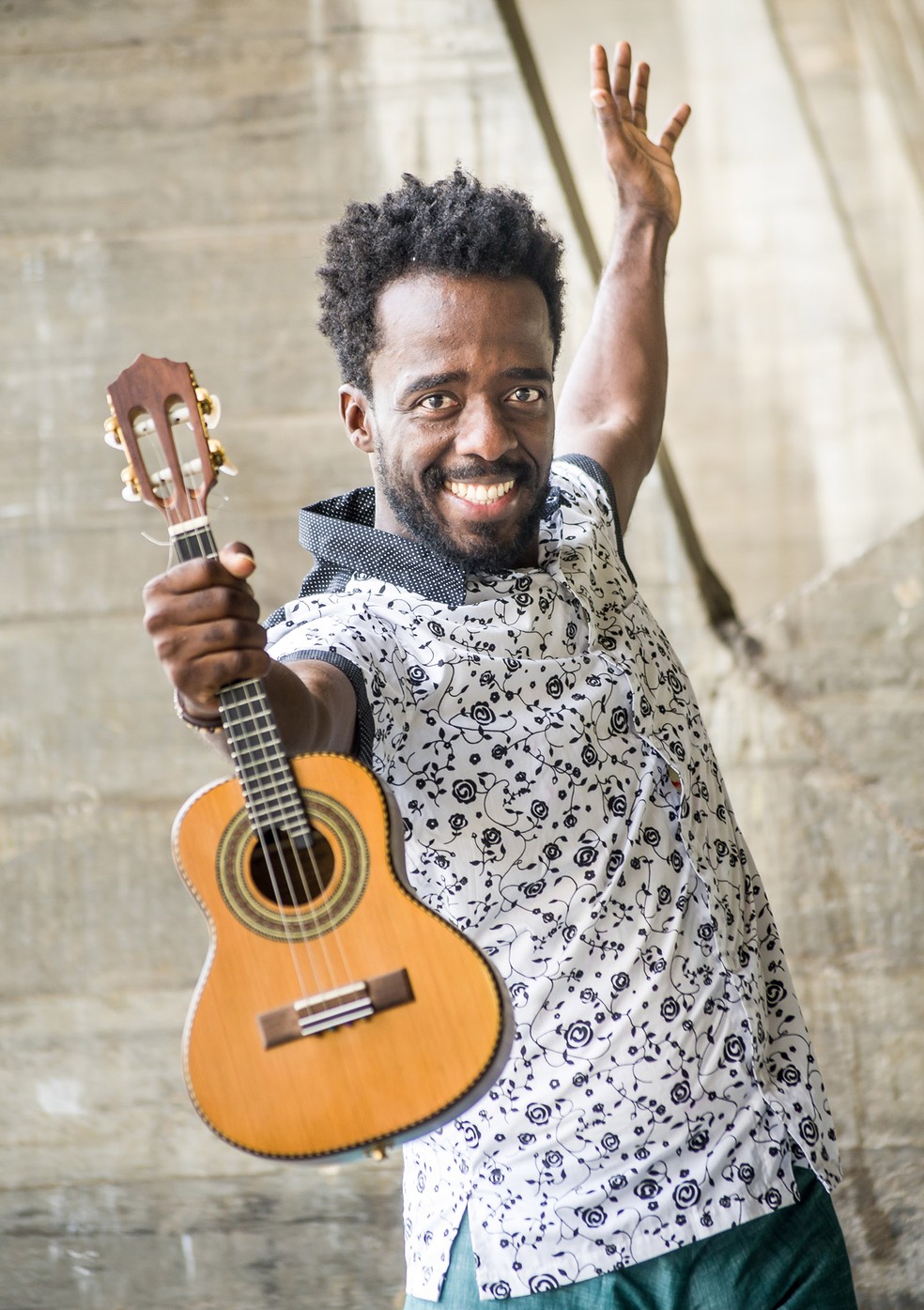 Alan Rocha se revela bamba em álbum radiante, 'Alumiou', que tem as ...
