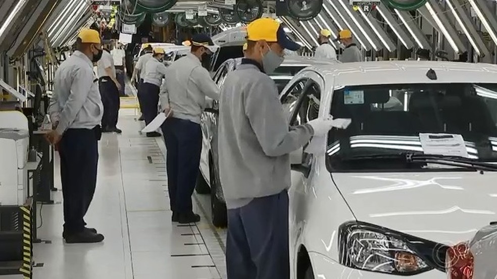 Toyota anunciou paralisação temporária da produção em fábrica de Sorocaba — Foto: Reprodução/TV TEM