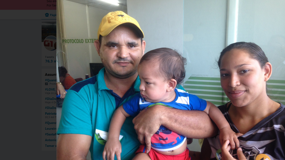 Casal diz que tratamento do pequeno Luís Miguel  custa por mês cerca de R$ 32 mil.  (Foto: Gioras Xerez/G1 Ceará)
