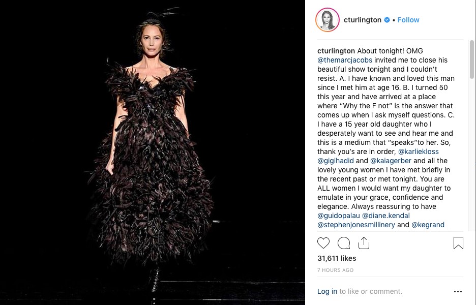 O post no qual a modelo Christy Turlington celebra seu retorno às passarelas (Foto: Instagram)