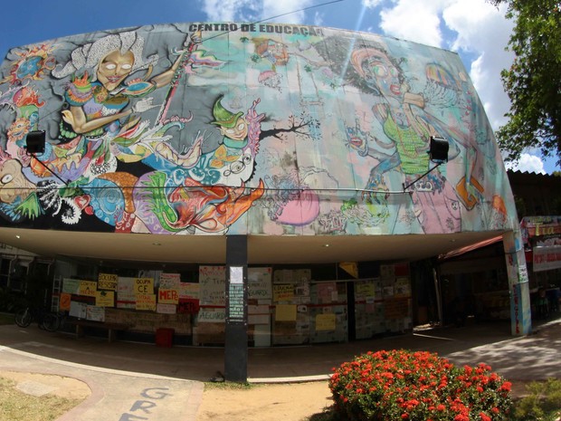 Centro de Educação (CE) da UFPE está sem aulas  (Foto: Marlon Costa/Pernambuco Press)