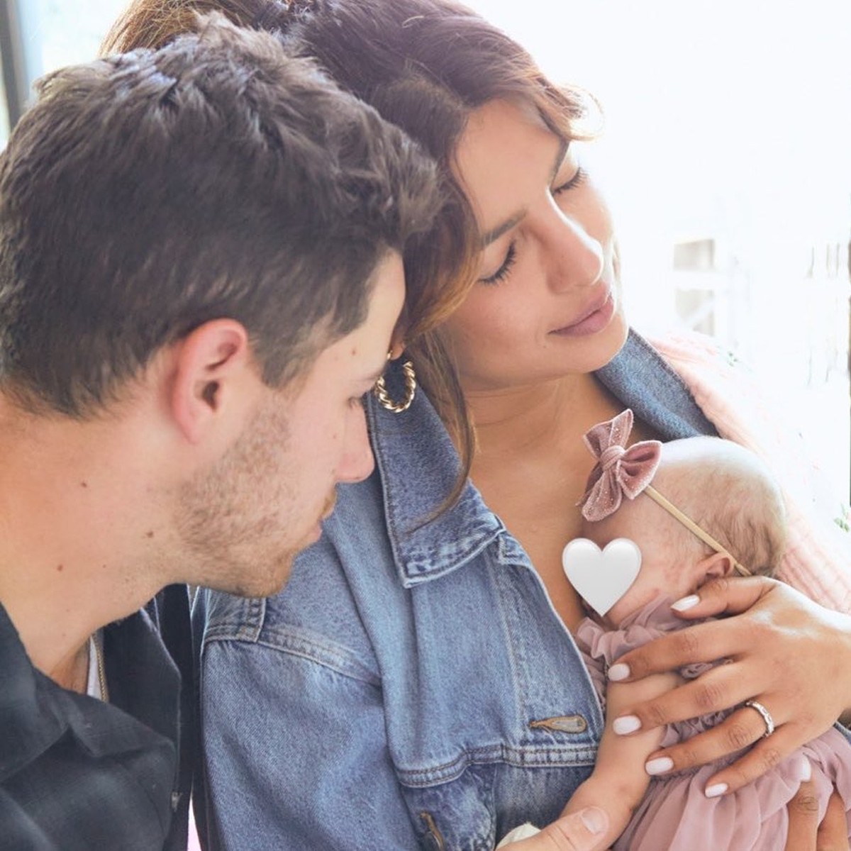 Bebê de Nick Jonas e Priyanka Chopra sai da UTI depois de mais de 100 dias internada |  Pop & Arte