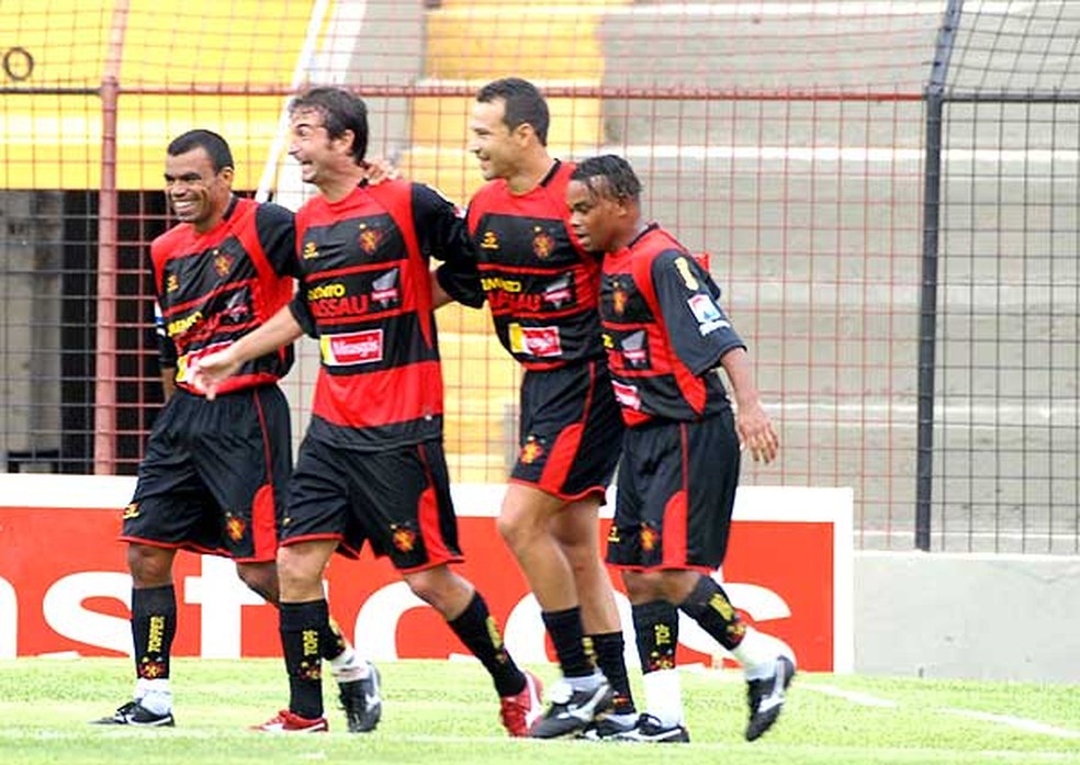 Sport de 2008 que goleou o Serrano venceria Copa do Brasil na sequência da temporada — Foto: Arquivo / GloboEsporte.com
