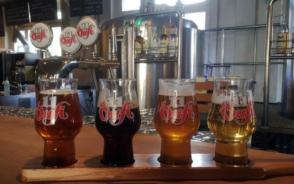 Muitos empreendimentos em Solothurn adotaram o número 11, incluindo a cervejaria familiar Öufi-Bier — Foto: Mike MacEacheran/BBC Travel