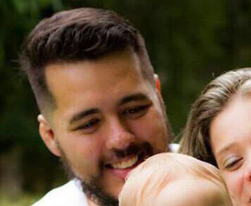 Morre homem que sofreu acidente de carro com esposa e 