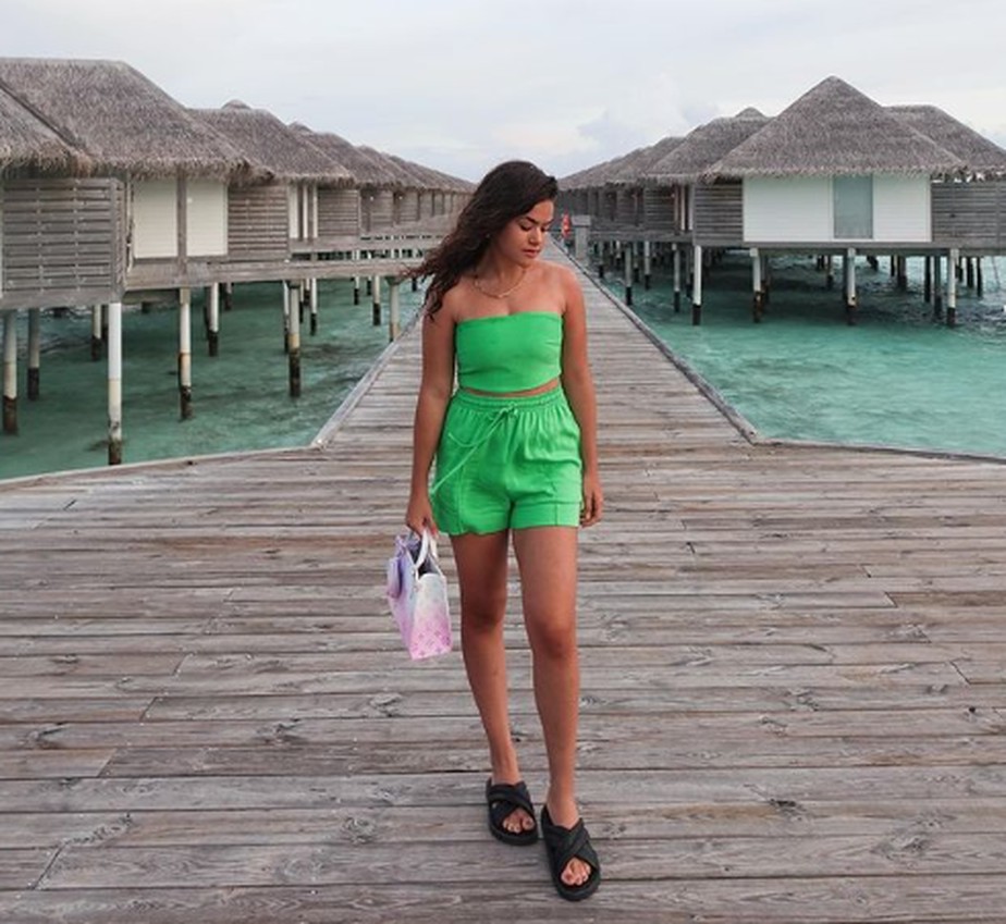 Maisa relembra viagem para Maldivas