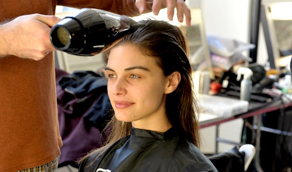 Saiba como cuidar do cabelo da forma correta (Foto: Getty Images)