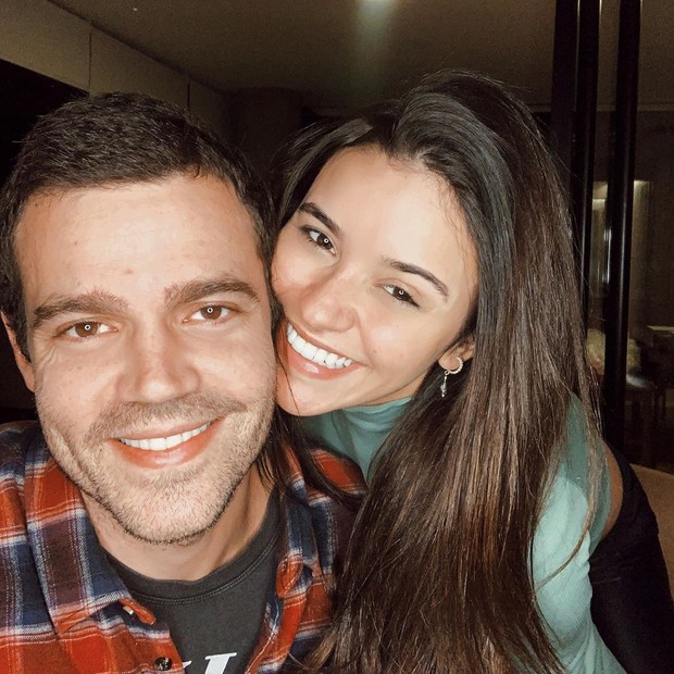Talita Younan e João Gomez (Foto: Reprodução)