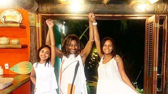 Gloria Maria lamentou ausência no Rock in Rio em último post com filhas: 'no próximo vamos juntas'