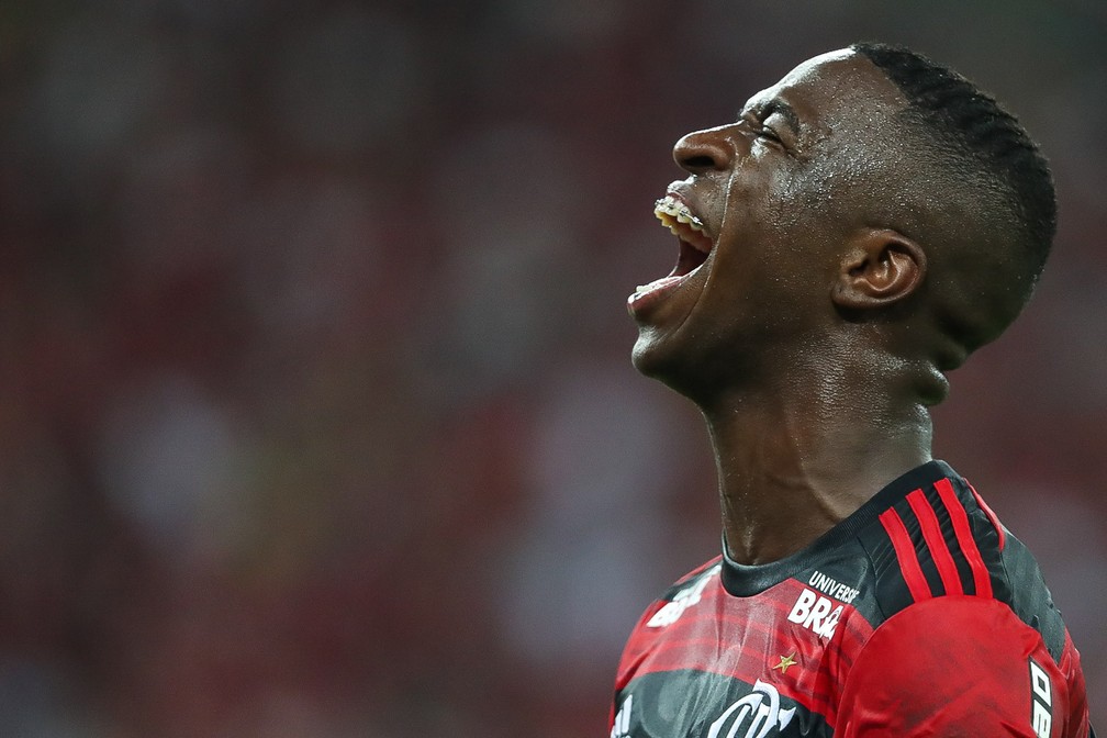 O carisma do garoto conquistou a torcida do Flamengo (Foto: Gilvan de Souza/Flamengo)