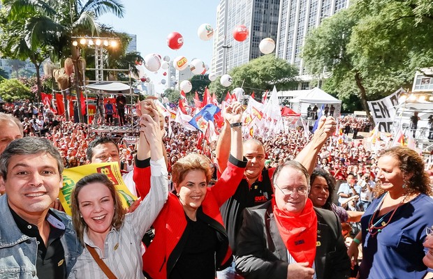 A presidente Dilma Rousseff, em evento de comemoração ao 1° de Maio da CUT (Foto: Roberto Parizotti/ CUT)