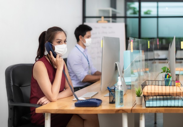 trabalho, escritório, máscara, coronavírus (Foto: Getty Images)
