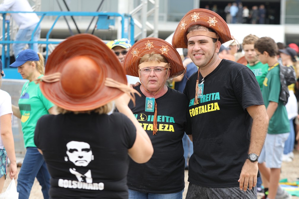 Público chega para posse de Bolsonaro, em Brasília — Foto: Fábio Tito/G1