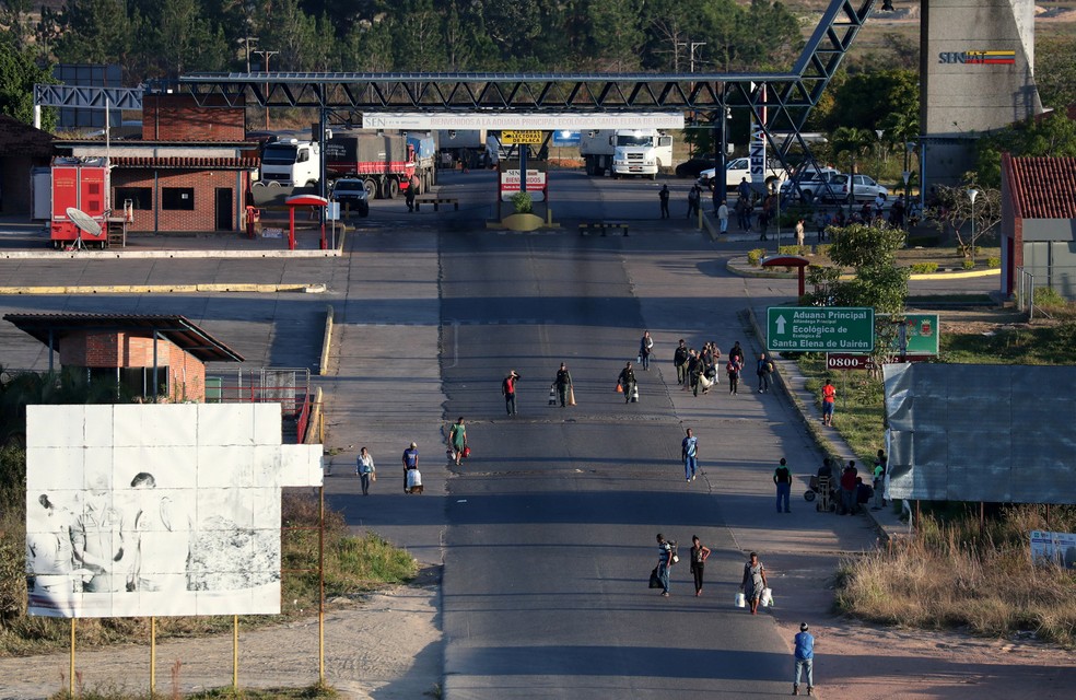 InformaÃ§Ã£o Ã© de que os trÃªs foram detidos prÃ³ximo da aduana de Santa Elena â€” Foto: Ricardo Moraes/Reuters/Arquivo